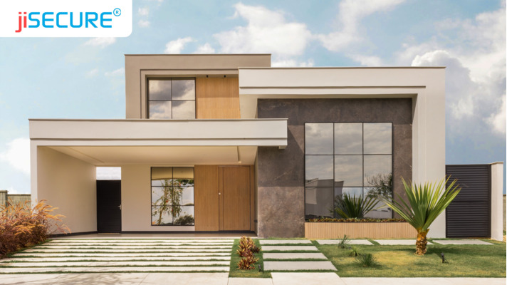 The Benefits of Smart Door Controllers for Your Home’s Security System